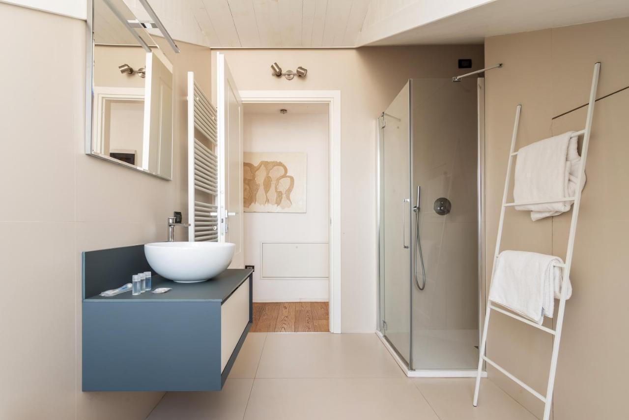 easyhomes - Brera Luxury Suites Milán Exterior foto
